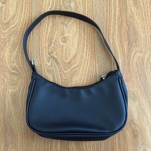 Elegant Black Shoulder Bag